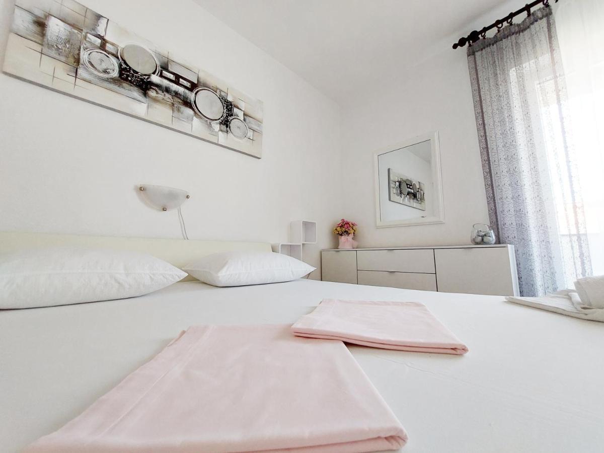 Apartment Eli باغ المظهر الخارجي الصورة